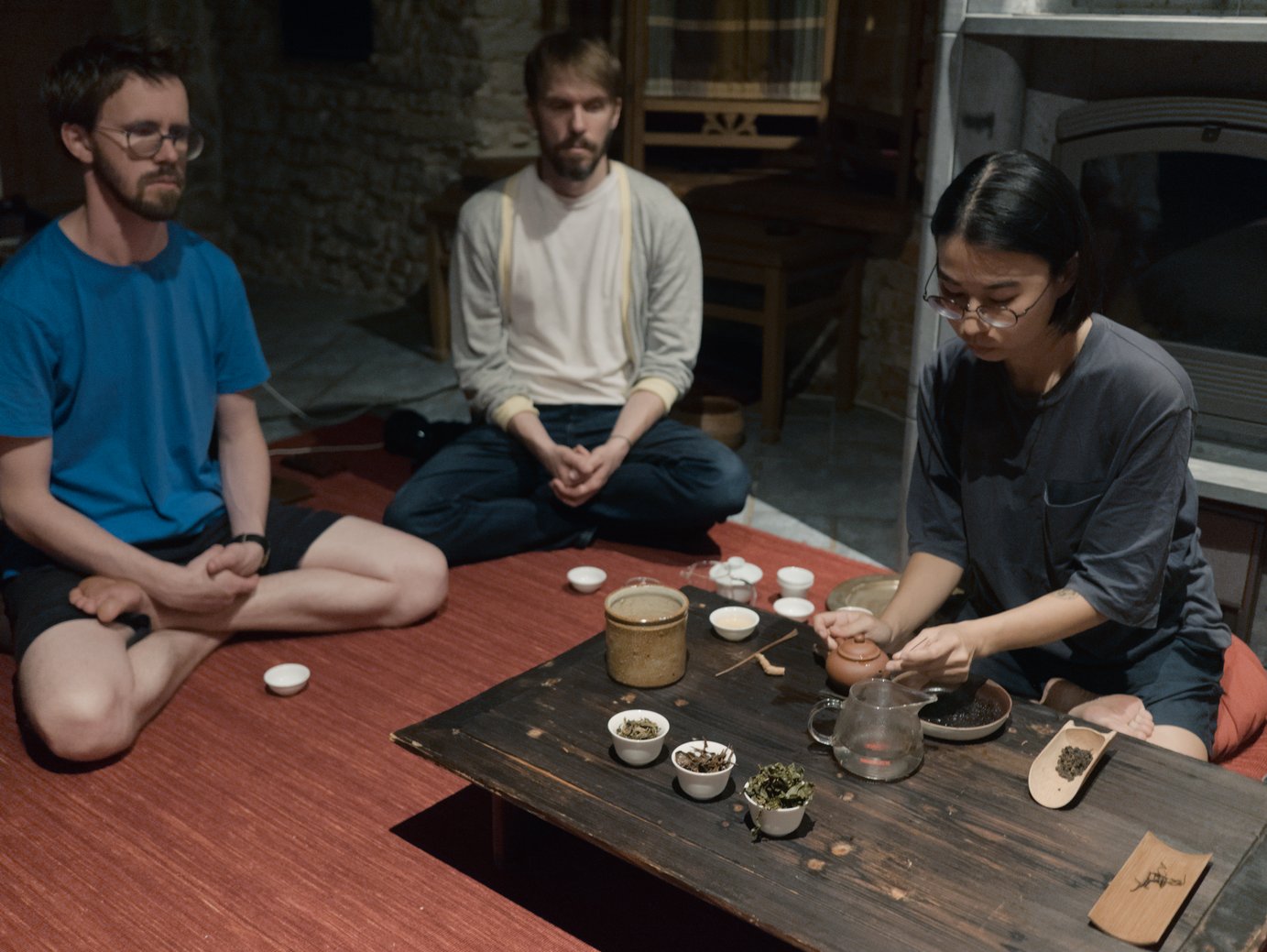 gongfu tea meditation at Chadoteepood in Tallin Estonia