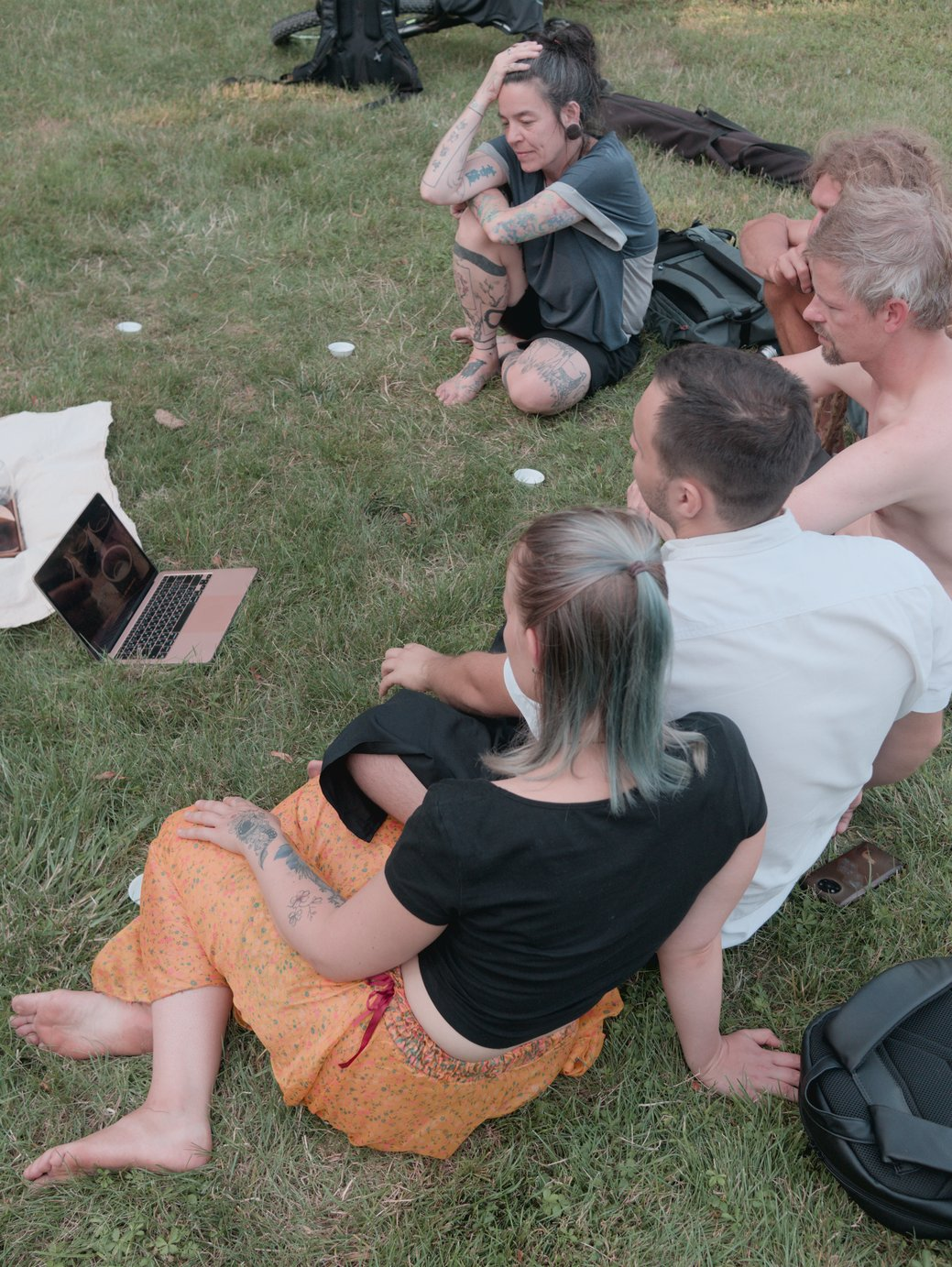 gongfu tea meditation with wild farmed loose leaf tea in a park in Prague