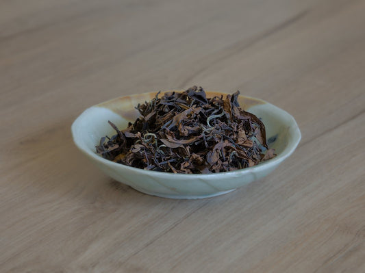 naturally farmed dry Oriental Beauty tea leaves